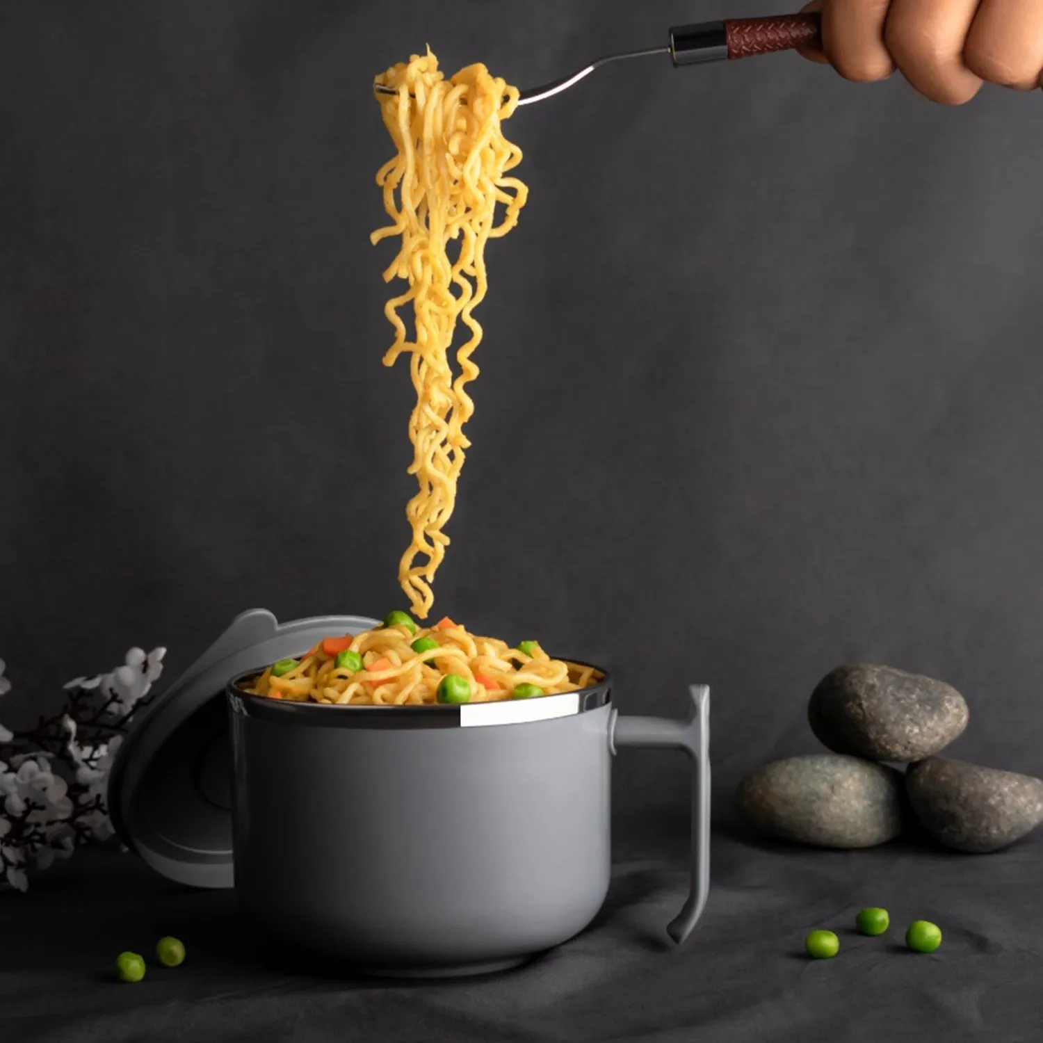 2933 Maggie Bowl with Lid and Handle, Soup Bowls for Easy Perfect Breakfast Cereals, Fruits, Ramen, Beverages,Essentials, Dishwasher Safe Double Layer